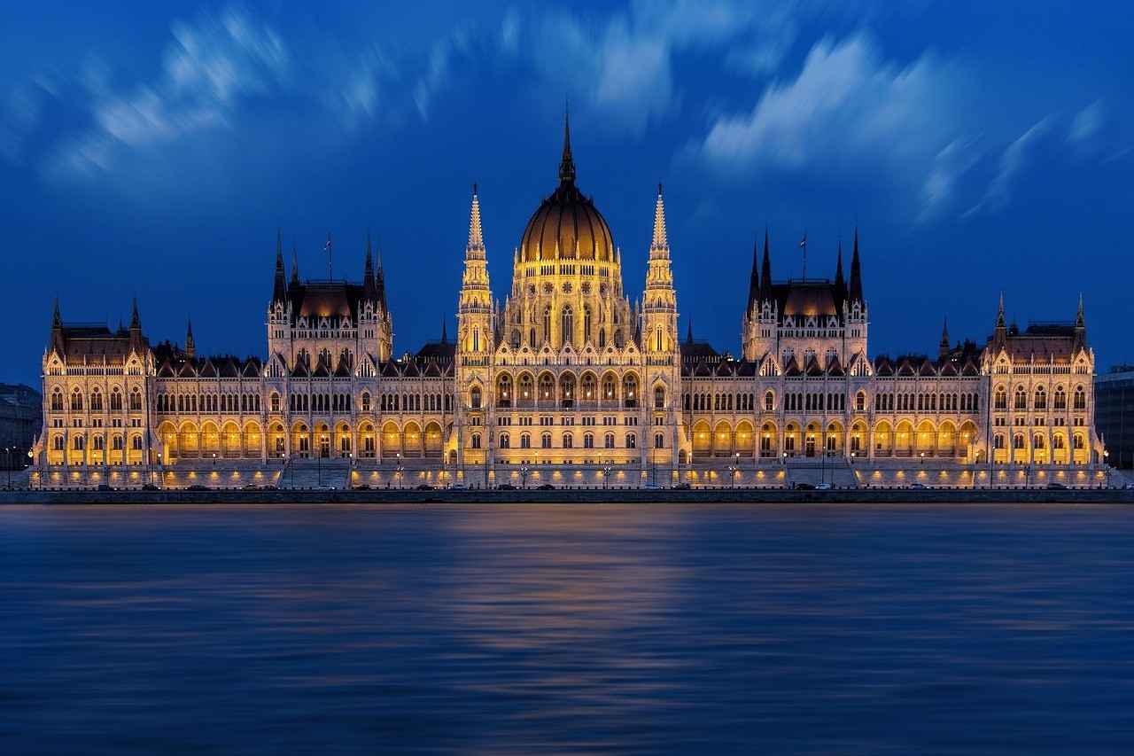 15 day cruise amsterdam to budapest